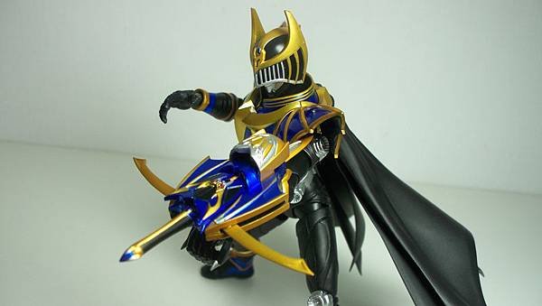 SHF 仮面ライダーナイトサバイブ (20)