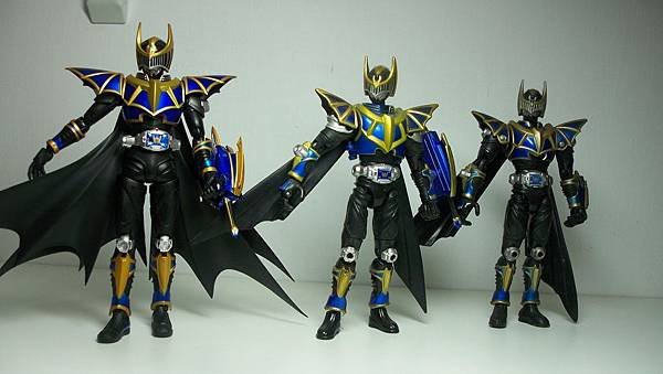 SHF 仮面ライダーナイトサバイブ (23)