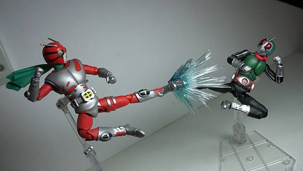 SHF 仮面ライダーZX (27).JPG