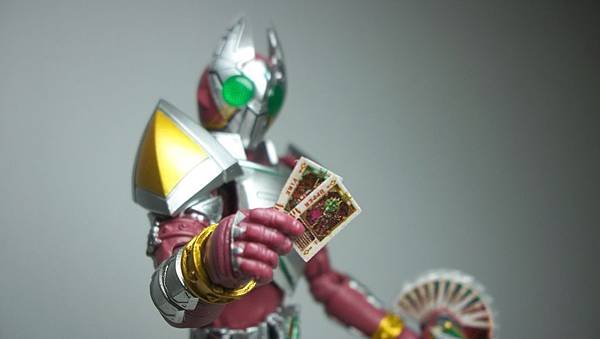 SHF 仮面ライダーギャレン (32).JPG