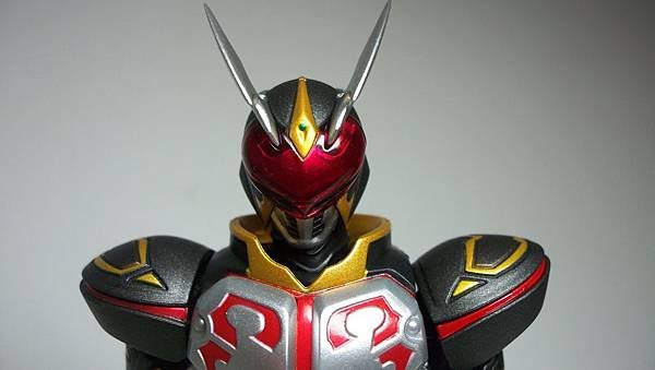 SHF 仮面ライダーカリス (8).JPG