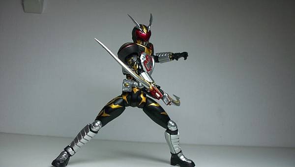 SHF 仮面ライダーカリス (18).JPG