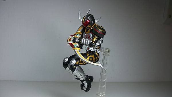 SHF 仮面ライダーカリス (29).JPG