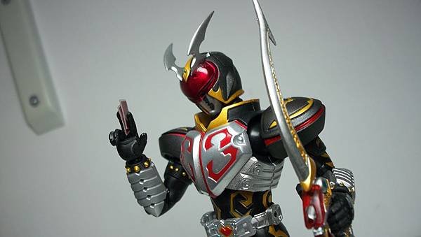 SHF 仮面ライダーカリス (33).JPG