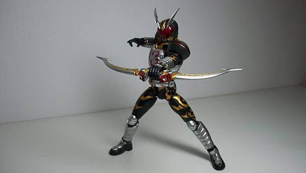 SHF 仮面ライダーカリス (43).JPG