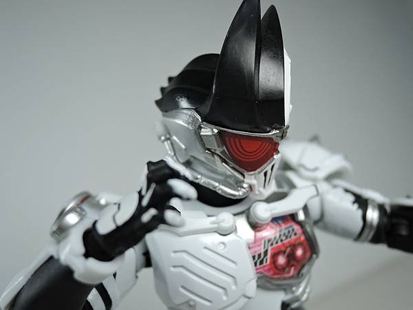 SHF 仮面ライダーゲンム ゾンビゲーマーver (12).JPG