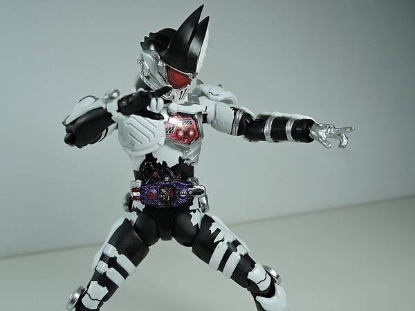 SHF 仮面ライダーゲンム ゾンビゲーマーver (45).JPG