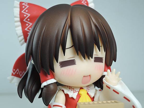 ねんどろいど 博麗霊夢2.0 (31).JPG