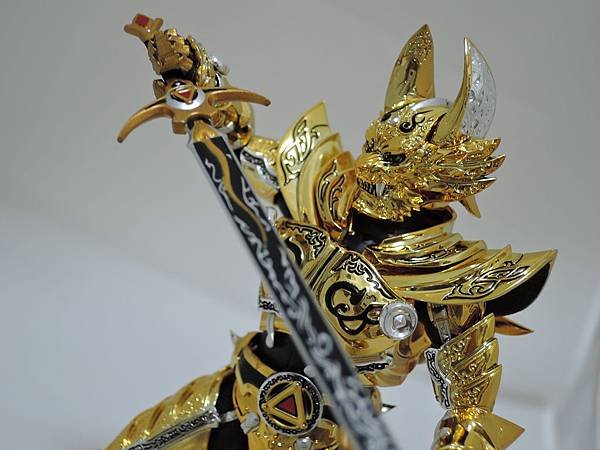 SHF 黄金騎士ガロ (12).JPG