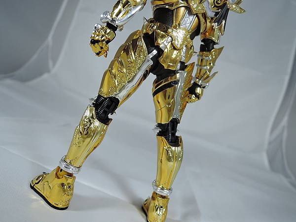 SHF 黄金騎士ガロ (25).JPG