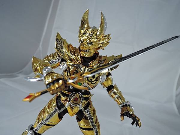 SHF 黄金騎士ガロ (58).JPG