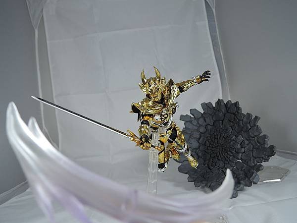 SHF 黄金騎士ガロ (74).JPG