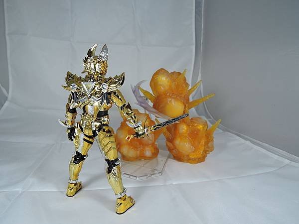 SHF 黄金騎士ガロ (77).JPG