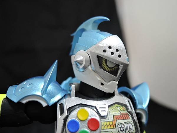 SHF 仮面ライダーブレイブ (14).JPG