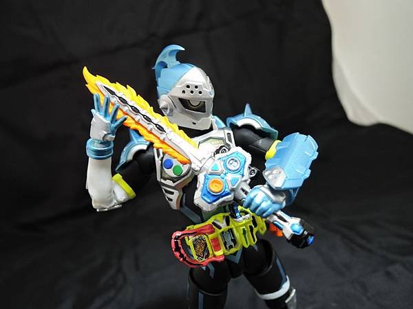 SHF 仮面ライダーブレイブ (28).JPG