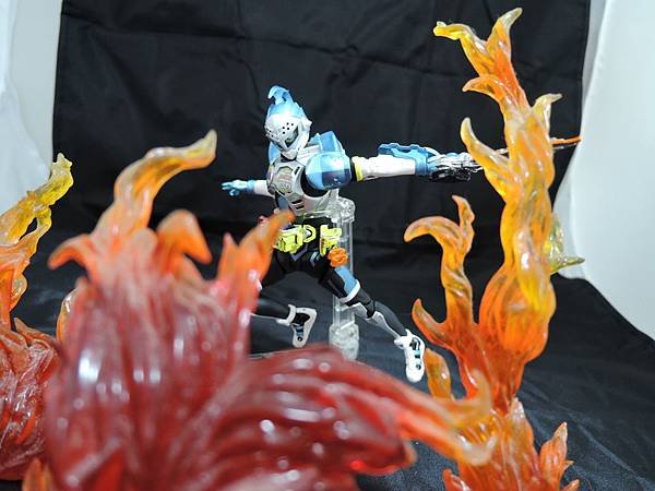 SHF 仮面ライダーブレイブ (32).JPG