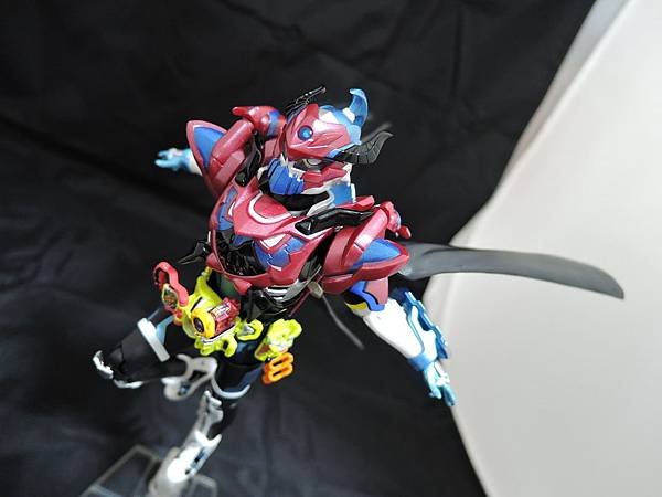 SHF 仮面ライダーブレイブ (67).JPG