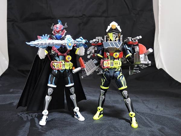 SHF 仮面ライダーブレイブ (92).JPG