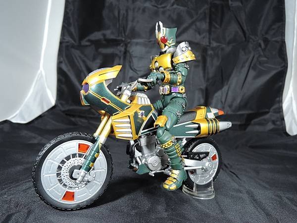 SHF シャドーチェイサー＆グリンクローバー (28).JPG