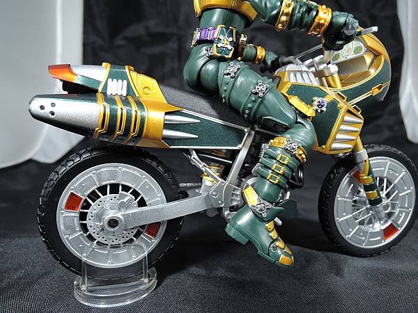 SHF シャドーチェイサー＆グリンクローバー (36).JPG