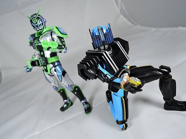 SHF 仮面ライダーディケイド%26;ディエンド (56).JPG