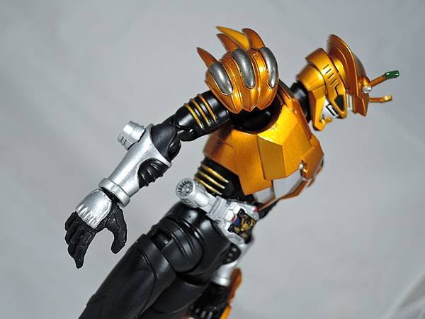 SHF 仮面ライダーシザース (10).JPG