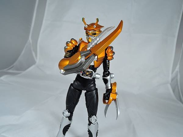 SHF 仮面ライダーシザース (25).JPG