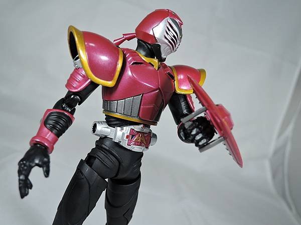 SHF 仮面ライダーライア (4).JPG