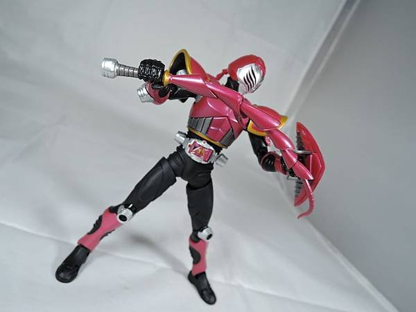 SHF 仮面ライダーライア (13).JPG