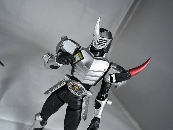 SHF 仮面ライダーガイ (22).JPG