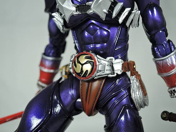 SHF 仮面ライダー響鬼 (11).JPG