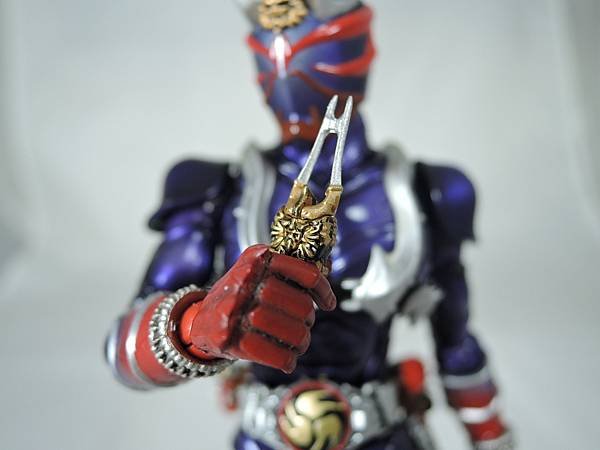 SHF 仮面ライダー響鬼 (17).JPG