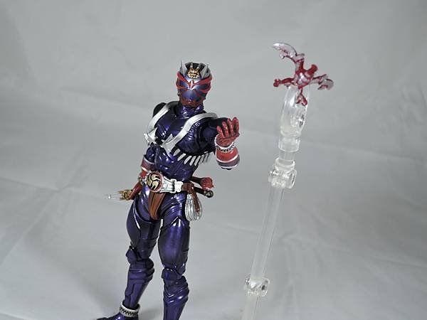 SHF 仮面ライダー響鬼 (24).JPG