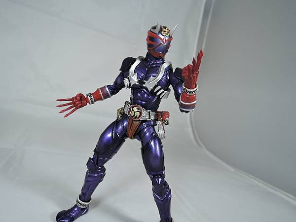 SHF 仮面ライダー響鬼 (28).JPG