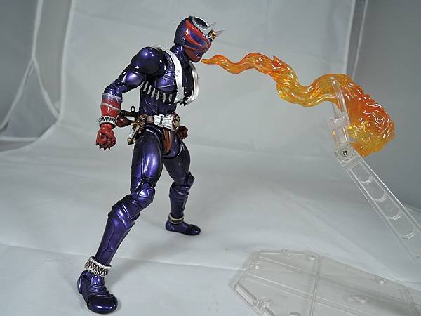 SHF 仮面ライダー響鬼 (33).JPG