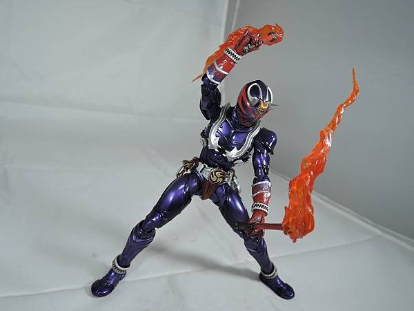 SHF 仮面ライダー響鬼 (50).JPG