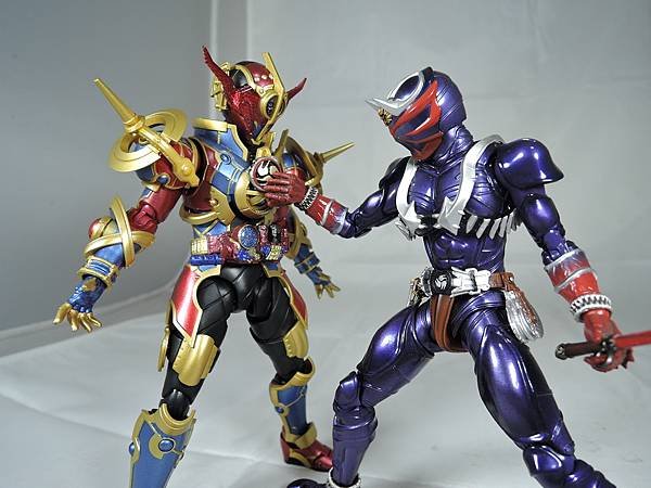 SHF 仮面ライダー響鬼 (60).JPG