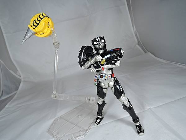 SHF 仮面ライダードライブ タイプワイルド (21).JPG