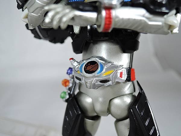 SHF 仮面ライダードライブ タイプワイルド (23).JPG