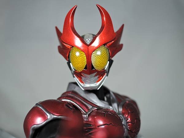 SHF 仮面ライダーアギト バーニング＆シャイニングフォーム (7).JPG