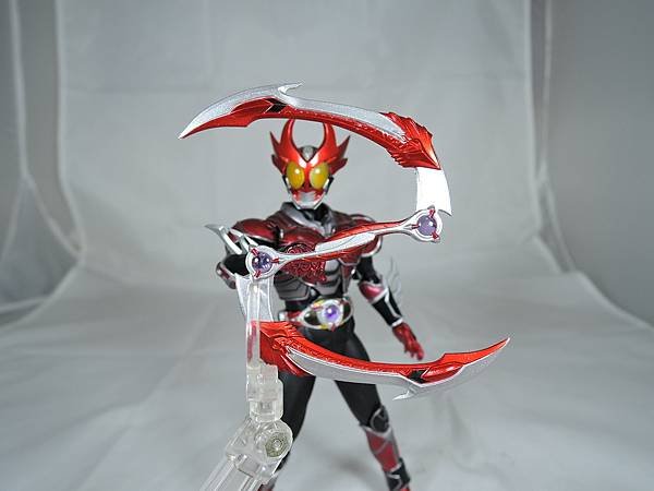 SHF 仮面ライダーアギト バーニング＆シャイニングフォーム (20).JPG