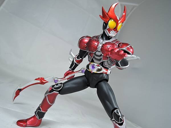 SHF 仮面ライダーアギト バーニング＆シャイニングフォーム (25).JPG