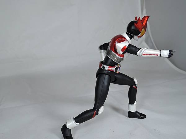 SHF 仮面ライダーアギト バーニング＆シャイニングフォーム (76).JPG