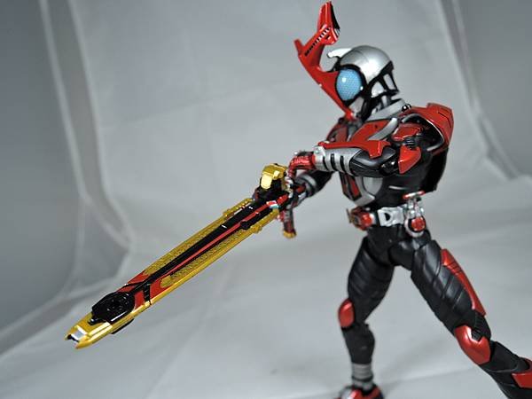 SHF 仮面ライダーハイパーカブト (25).JPG