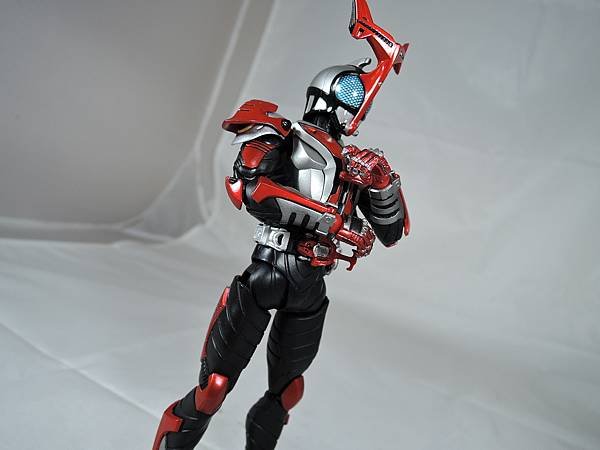 SHF 仮面ライダーハイパーカブト (46).JPG