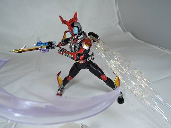 SHF 仮面ライダーハイパーカブト (61).JPG