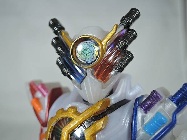 SHF 仮面ライダーエボル%26;BCR 仮面ライダービルド ジーニアス (4).JPG