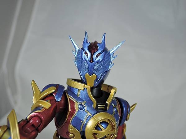 SHF 仮面ライダーエボル%26;BCR 仮面ライダービルド ジーニアス (49).JPG