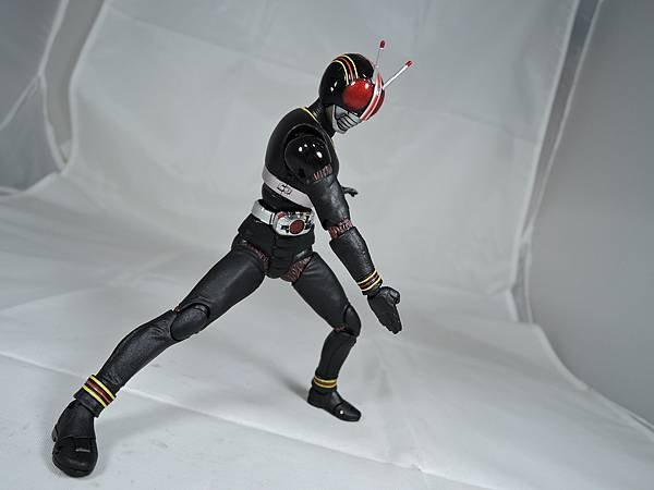 SHF 仮面ライダーブラック (40).JPG