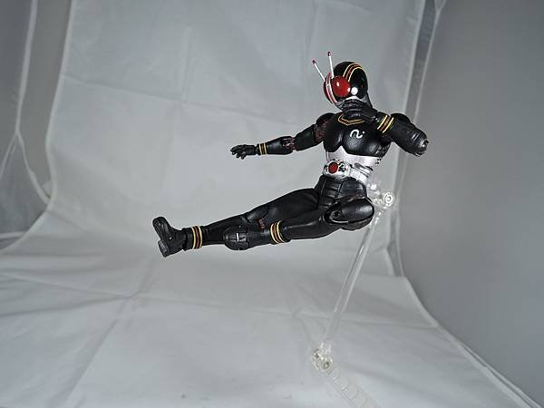 SHF 仮面ライダーブラック (69).JPG